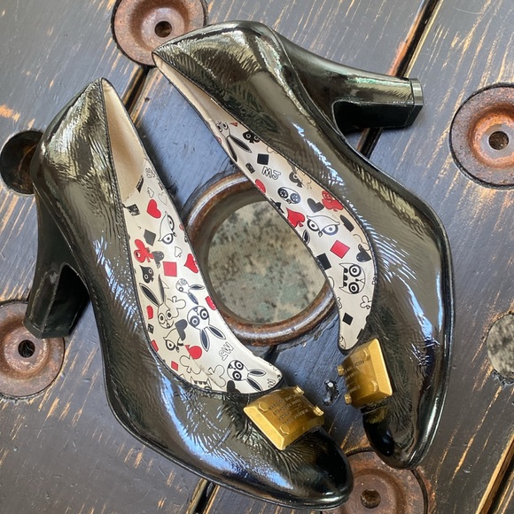 Marc Jacobs Heels with Signature Metal Front Tag - Picture 5 of 12